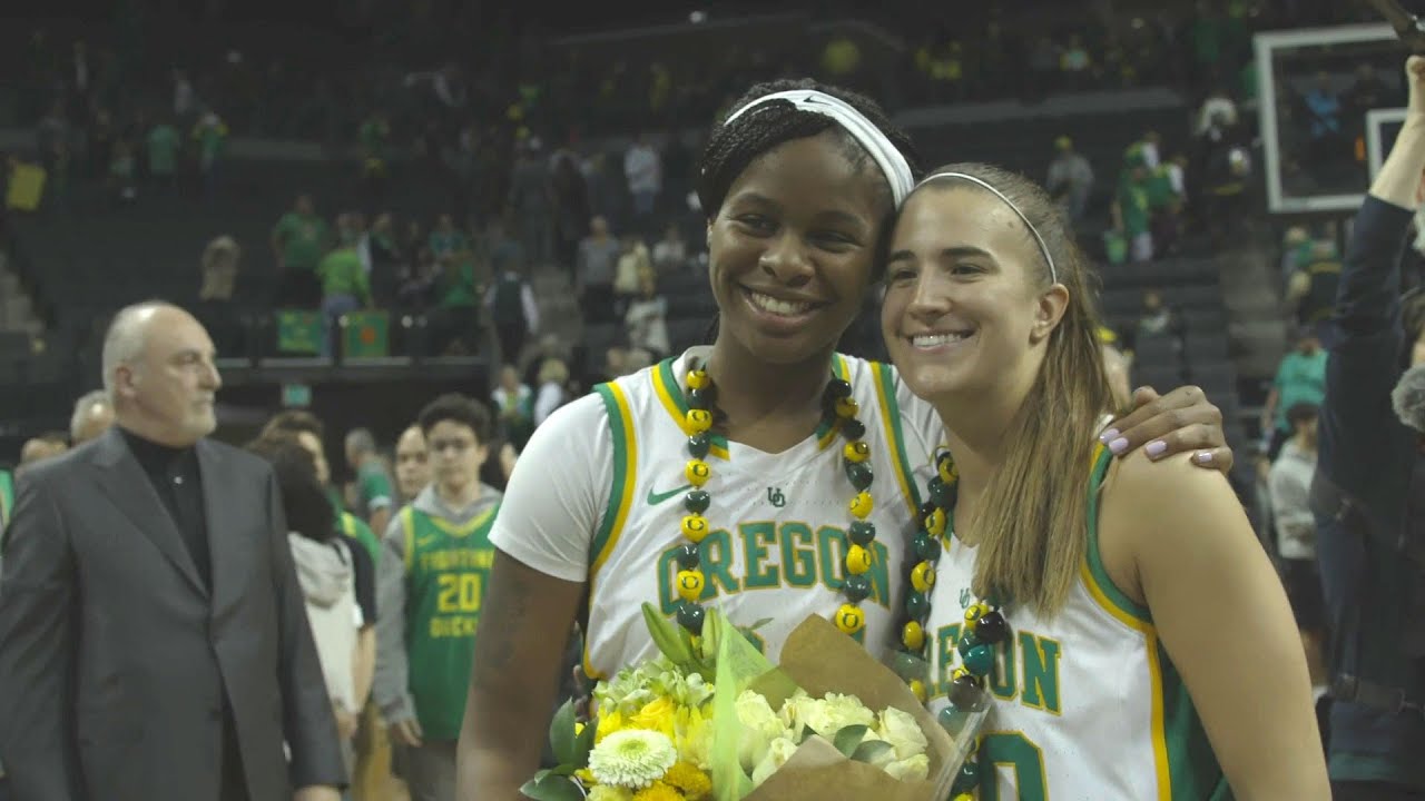 Sabrina Ionescu et Ruthy Hebard