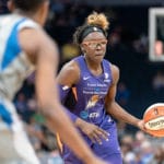 Essence Carson en 2020 avec le Phoenix Mercury