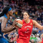 Liz Cambage et Sylvia Fowles